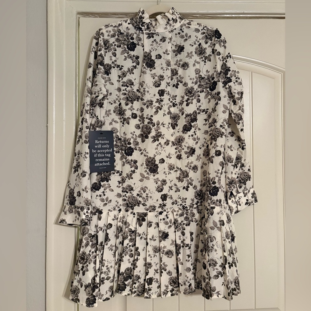 Tuckernuck Black and White Floral Long Sleeve Dress - Picture 2 of 4